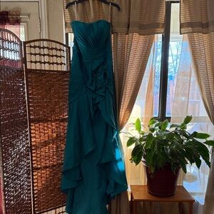 Chic Strapless Teal Evening Dress